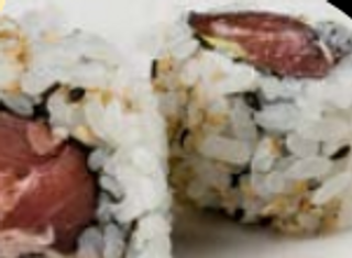 Uramaki maguro roll