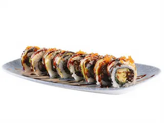 Dragon roll z węgorzem w tempurze i węgorzem kabayaki