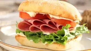Sandwich Arabi Salami
