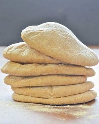 Fresh White Pitta Bread Pack