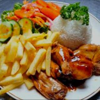 Alitas De Pollo Con Salsa BBQ 