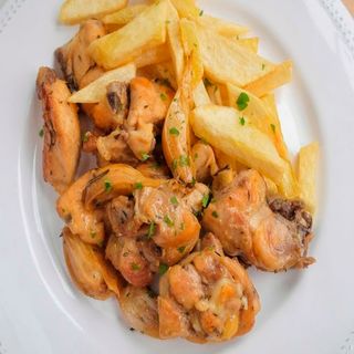 Pollo Al Ajillo