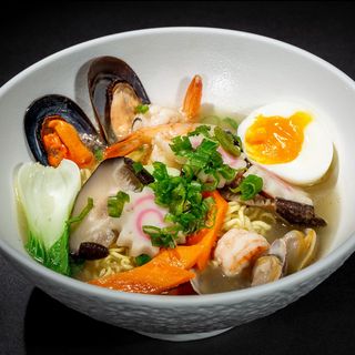 Ramen in brodo