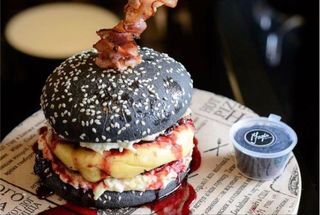 Чорна Мамба бургер