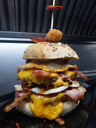 Hamburguesa El Atómico