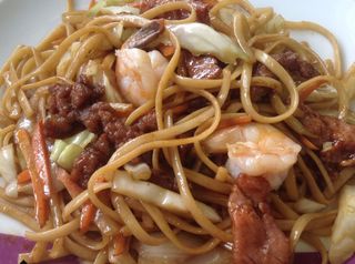 Tallarines Fritos Tres Delicias