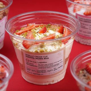 ვანილის კრემის ჭიქა