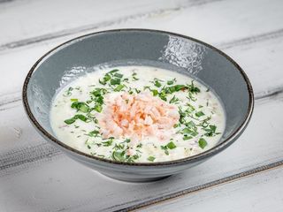 Холодна окрошка з креветками (300g)