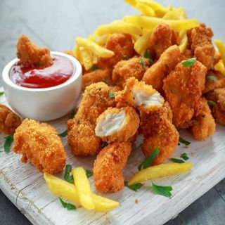 Nuggets Con Patatas Fritas