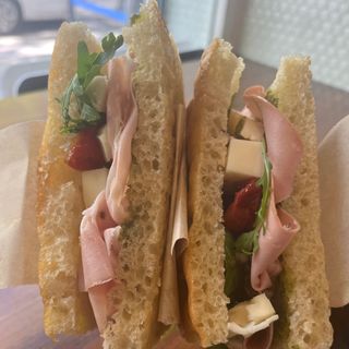 Focaccia Capriccio Mortadella Al Pistacchio