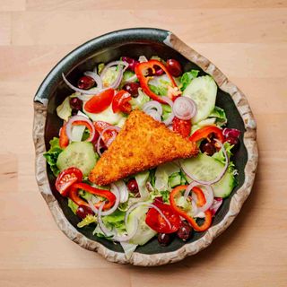 Salată cu Brânză Feta