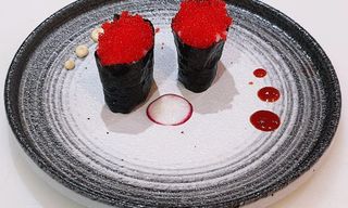 Nigiri de tobiko (2 pzs.)