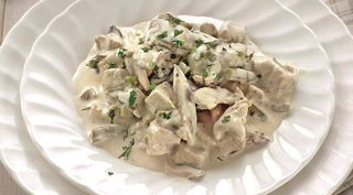 Фрикасе с шампиньонами