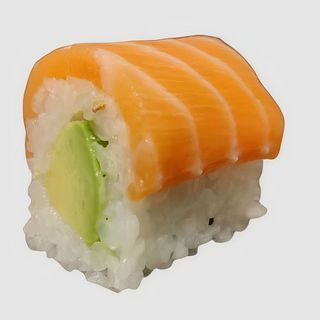 82. Rollo Salmón De Aguacate (8 Pzs.)