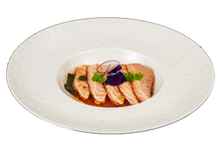 5. Fresh salmon 8 pezzi