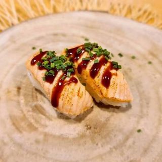 Nigiri Salmón Flameado