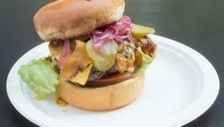 Bacon cheeseburger  180 g