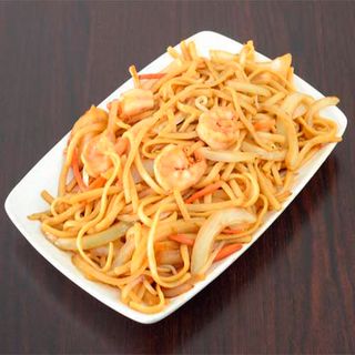 Tallarines Fritos Con Gambas