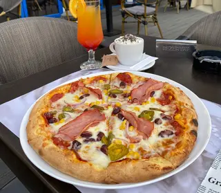 Pizza 4 Colturi medie