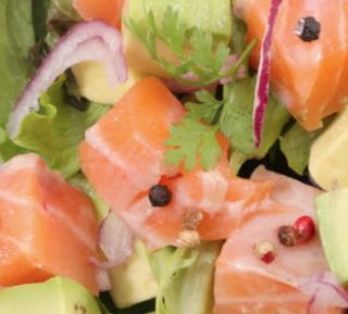 27 Insalata con salmone e avocado