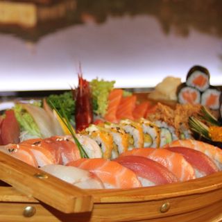 B 03 Barca medium  65 pezzi