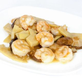 84. Gamberi  funghi e bambù