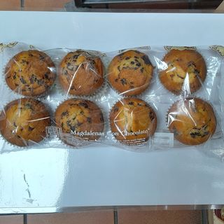 Magdalenas clásicas con pepitas chocolate. Doña Isabel 