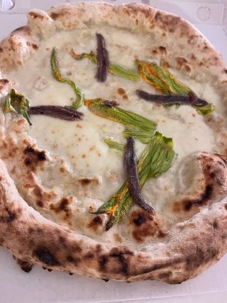 Pizza fiori di zucca