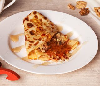Палачинка с мед и орехи﻿ (1бр)