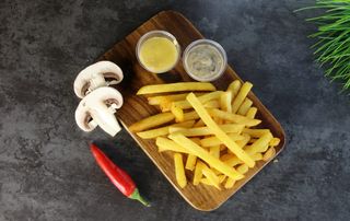 Картофель фри с фирменным соусом (140 г.)