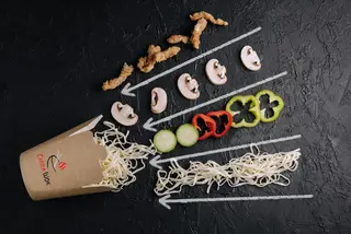 Tăitei cu carne de porc și legume