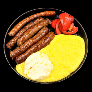 Carnati de oaie cu mamaliguta si branza de burduf