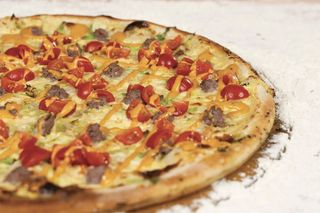 Pizza bianca hamburger 