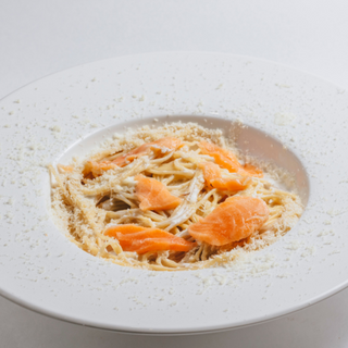 спагетти с форелью (300гр)