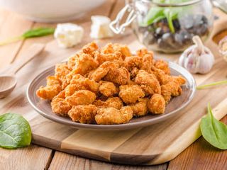 Пилешки хапки с пилаф (500г)