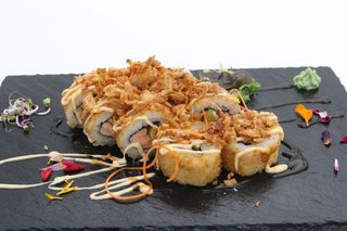 Crispy Salmón Roll (8 Pzs.)