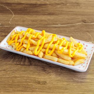 Pomfrit sa cheddarom