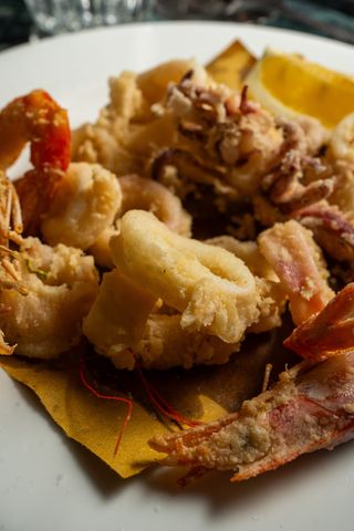 Frittura di calamari e gamberi