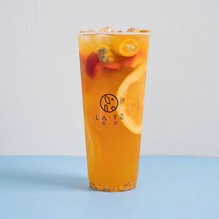 Super frutti in tè verde