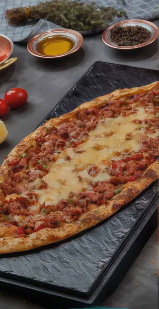 Pide Viande Fromage Turc
