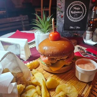 Crispy Pileci Burger