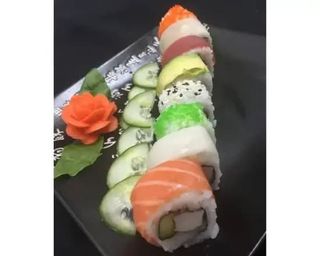 472B. Maki Mixed (8 Pzs.)