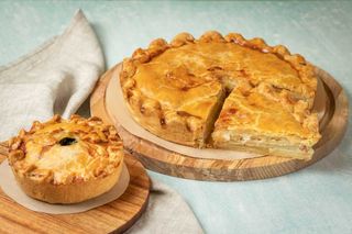 Pie With Bacon And Potatoes/პეროგი ბეკონით და კარტოფილით