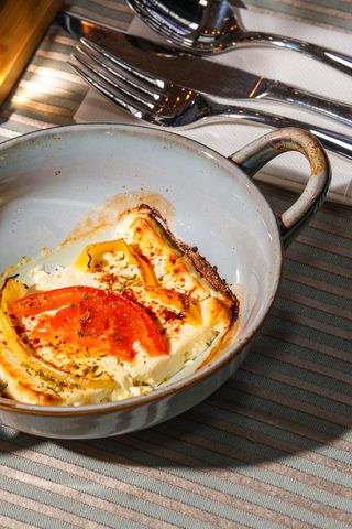 Branza feta saganaki