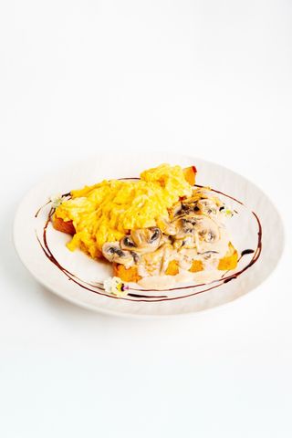 Хлеб тост скрэмбл с грибами