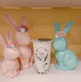 Latte con budino, boba e gelatina all’ erba 牛奶三兄弟