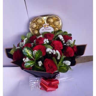 Standing Bouquet With Chocolate