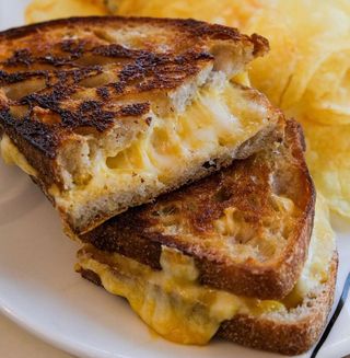 Sándwich Grilled Cheese