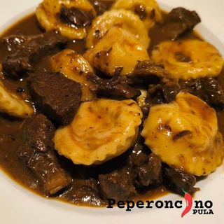 Ravioli sa junetinom