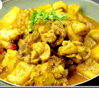 84. Pollo Al Curry
